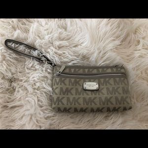 Michael Korda Wrislet/Wallet